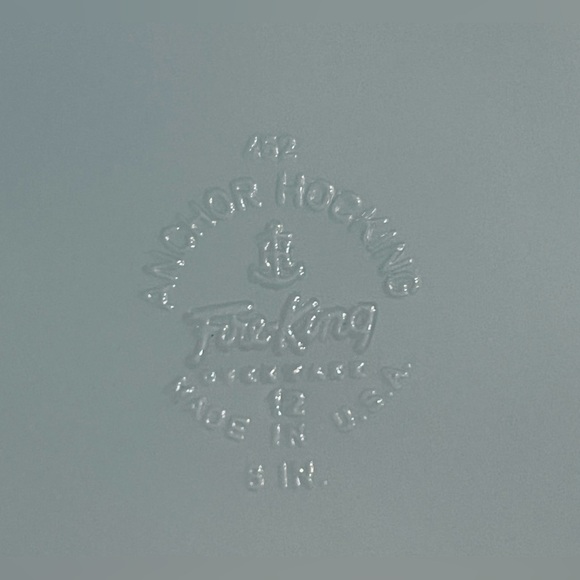 Anchor Hocking Fire King Gay Fad Fruit Milk Glass 8” Sq. Baking Dish w handles - Picture 10 of 10